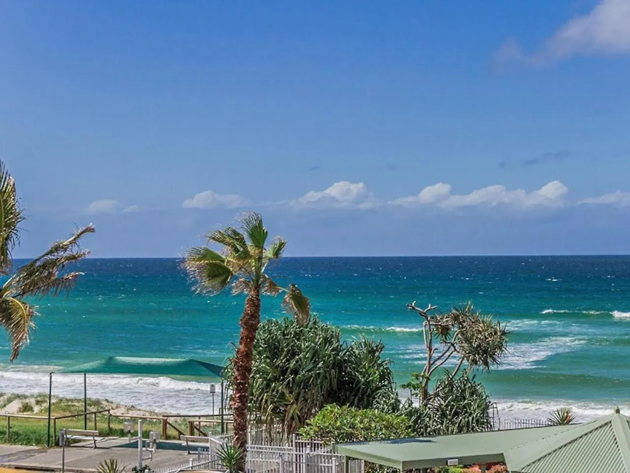 2867Hps The Marine In Palm Beach Central 2B Apartment Gold Coast 0*,